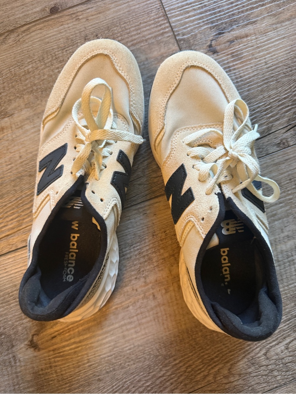 New Balance Men’s Cream and Navy Athletic Sneakers
